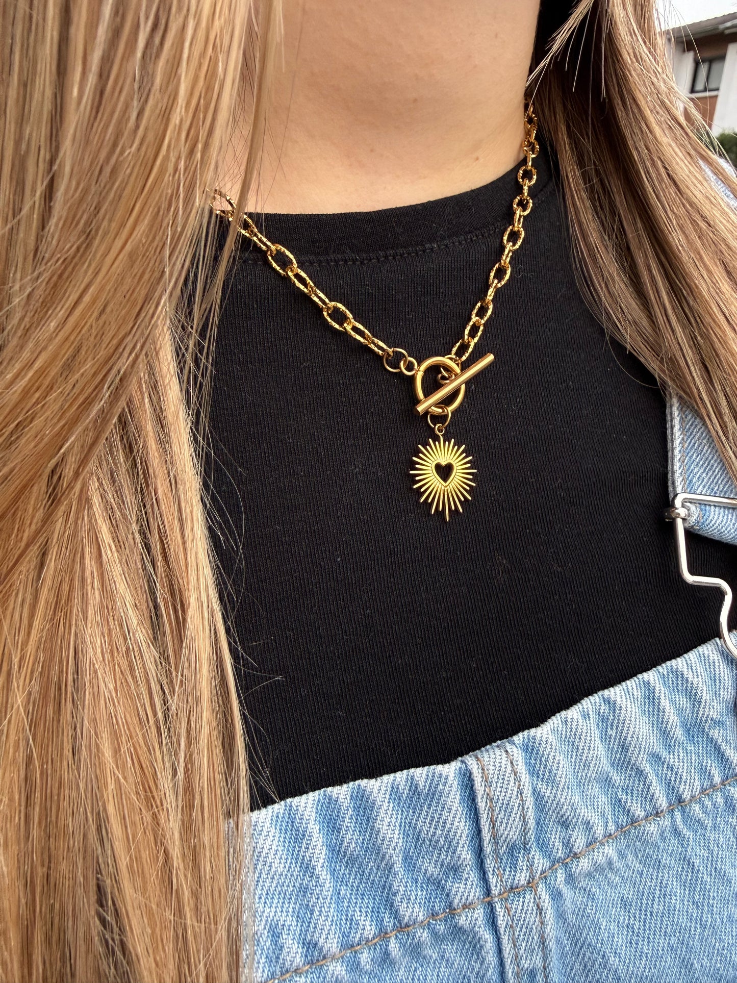 Collier cœur ensoleillé