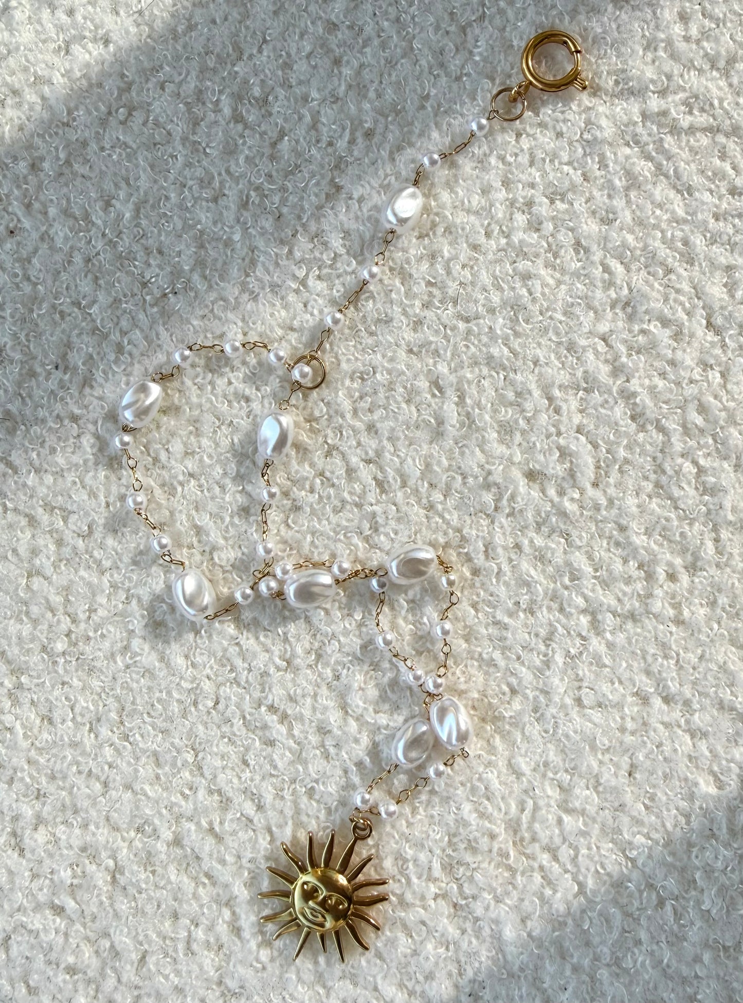 Collier soleil et perles