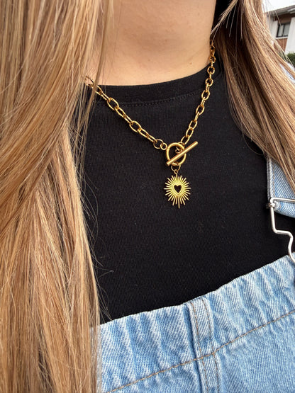 Collier cœur ensoleillé